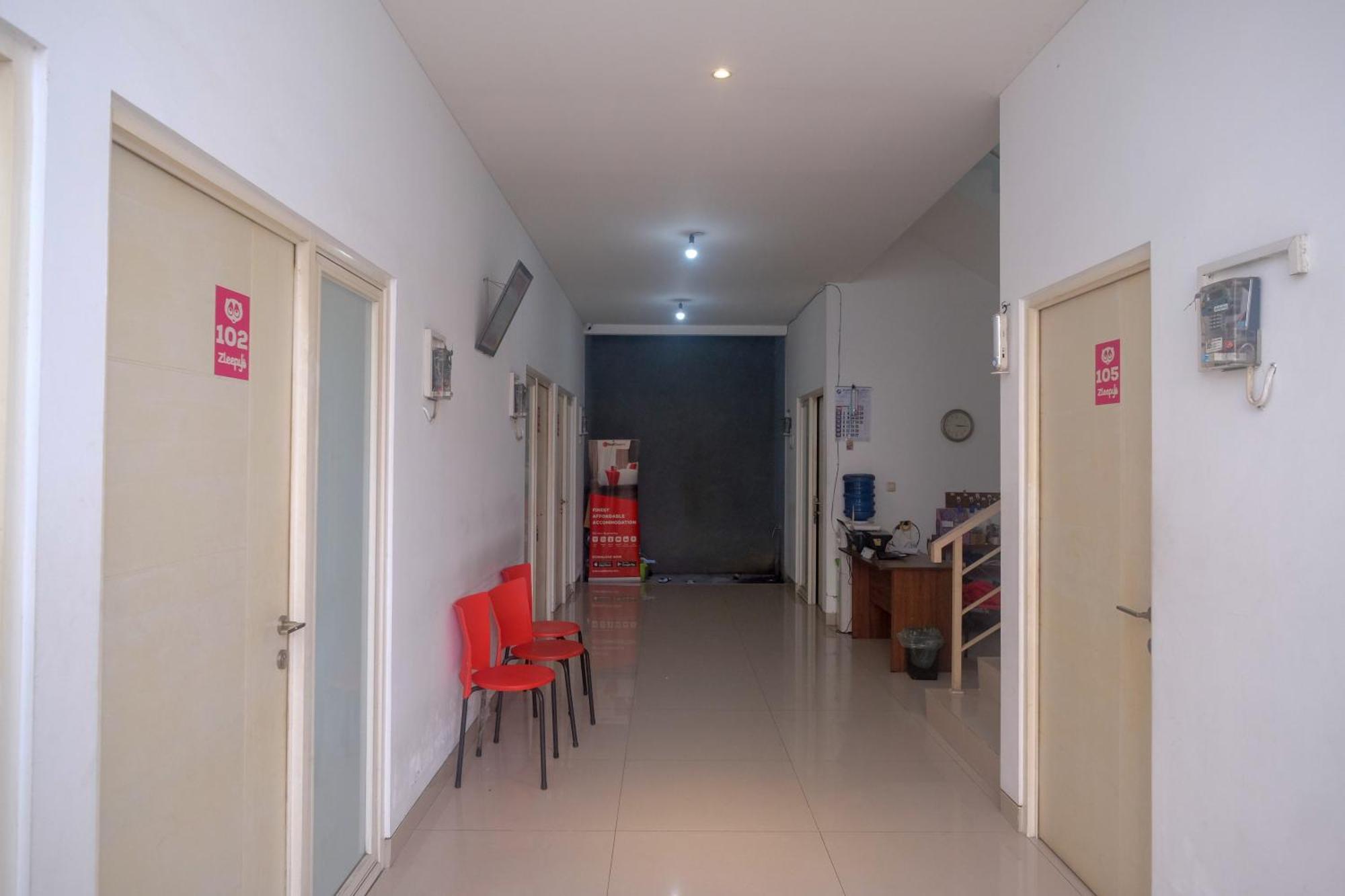 Hotel Reddoorz Syariah Near Simpang Lima Semarang Jomblang Zewnętrze zdjęcie