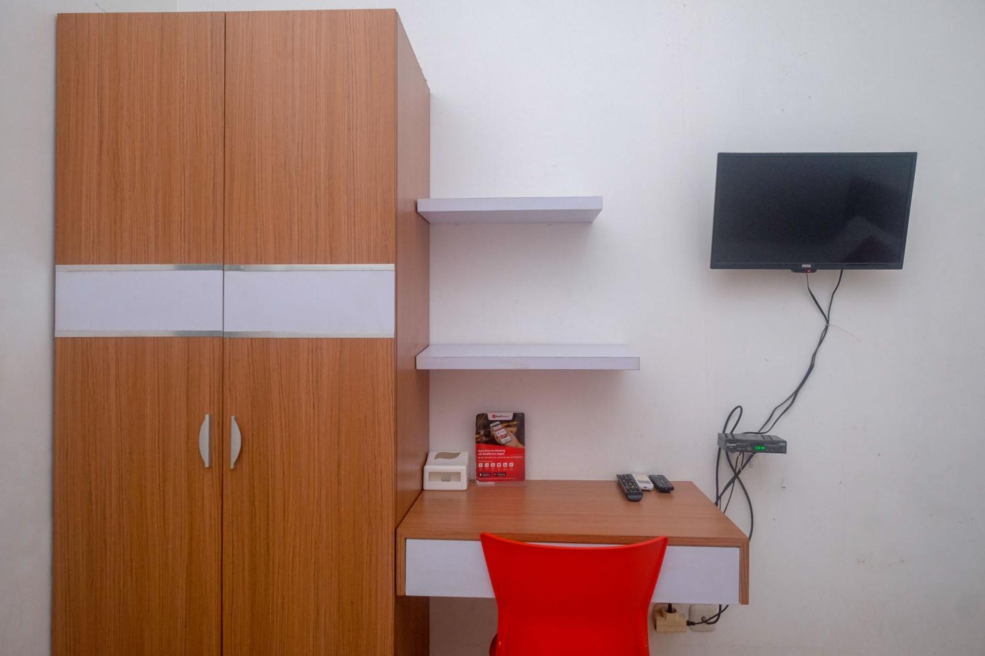 Hotel Reddoorz Syariah Near Simpang Lima Semarang Jomblang Zewnętrze zdjęcie